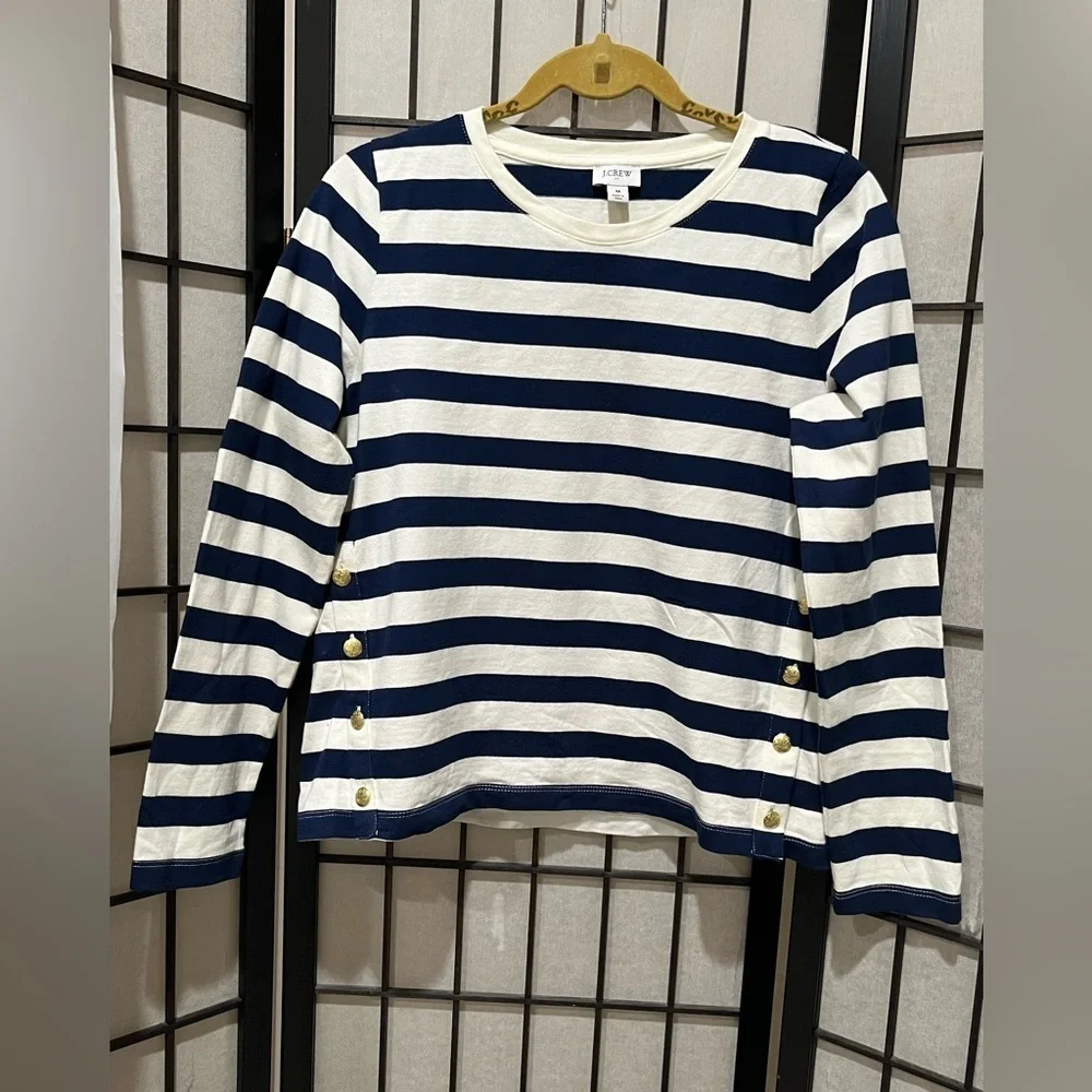 J. Crew Navy and White COASTAL Striped BUTTON SIDE TEE Top WOMEN SIZE M